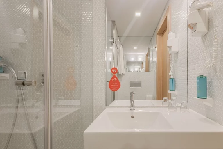 4 QuartoTwinStandard